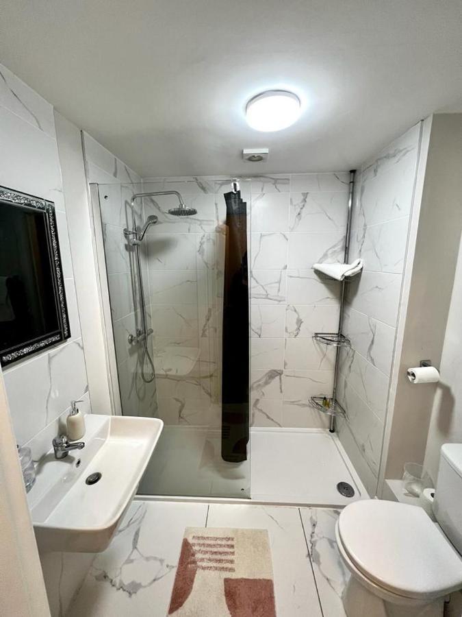 Lovely 2- Bedroom Apartment In Belfast Dış mekan fotoğraf